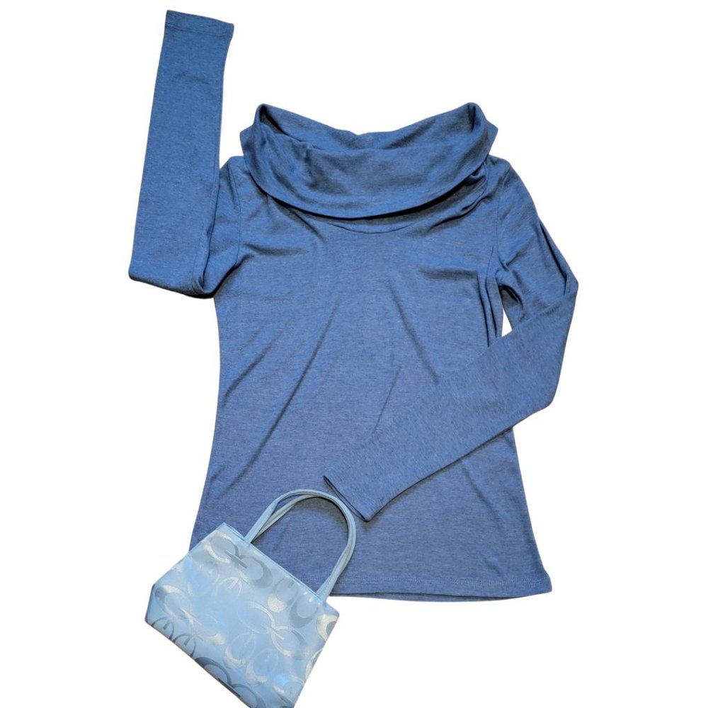 Blue Crush Women's Top Cowl Turtleneck Long-Sleeve Blue Size Small Soft (EUC)
